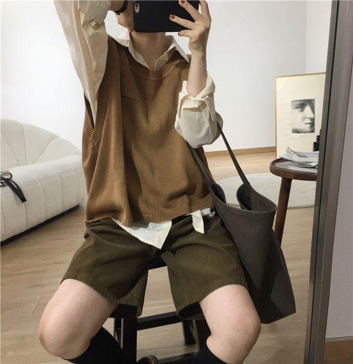 Вельветовые шорты А-силуэта в ретро-стиле с высокой талией - Женские осенние и зимние повседневные шорты с широкими штанинами, расклешенные от колена.