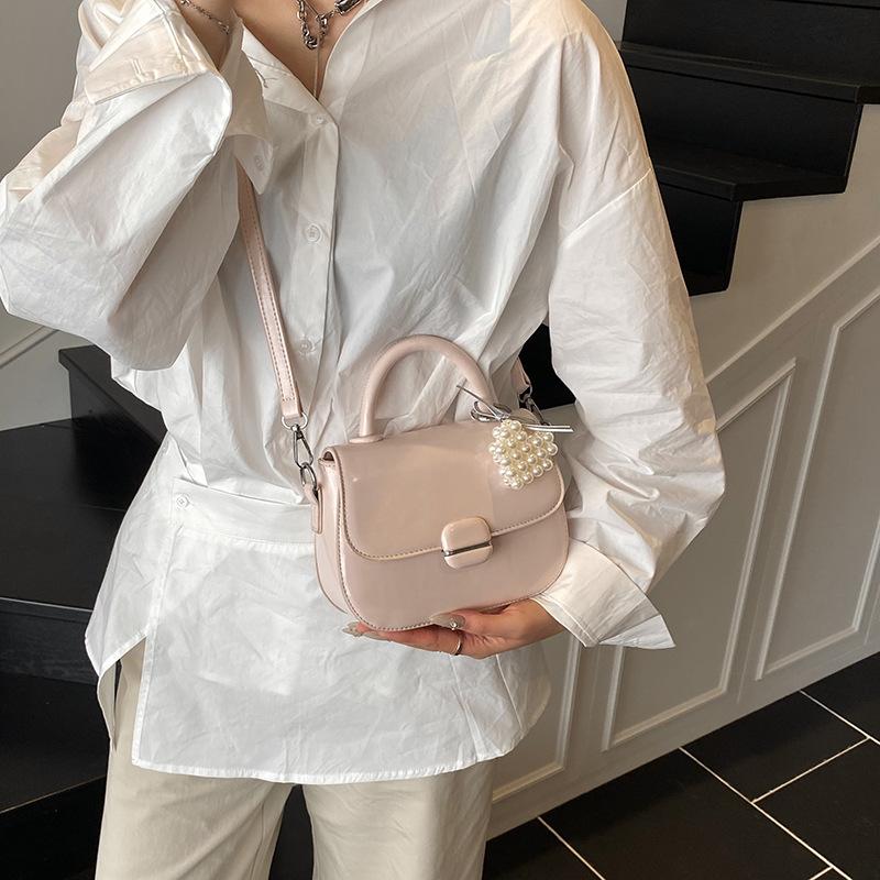 Premium Texture Retro Bag Women's 2025 New Fashion Versatile Messenger Bag Super Fire Portable Small Square Bag Small Bag