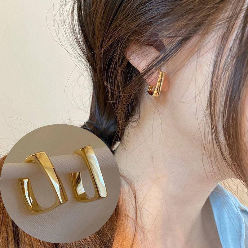 Fashion Vintage Gold U Earrings For Women Metal Earing Jewelry Trending New Korean Silver Oval Hoop Earrings