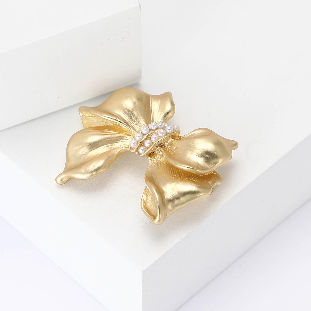 Корейская мода Милый сплав жемчужный бант брошь элегантный темперамент женская одежда корсаж ювелирные изделия булавка