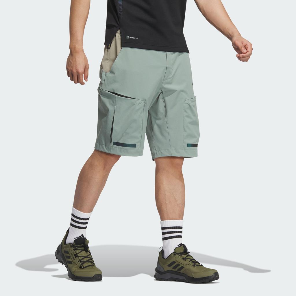 Adidas Campyx Logo Print средней посадки облегающие шорты для спорта на открытом воздухе мужские шорты серебристо-серо-зеленый IC1964