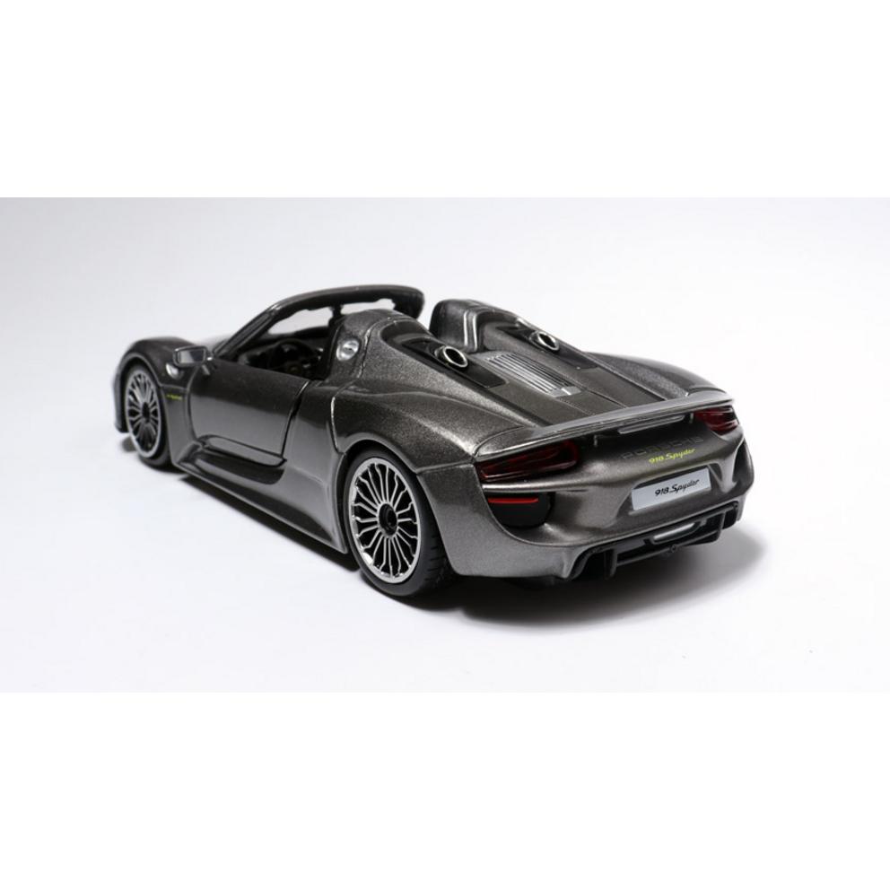 Bburago 1:24 Porsche 918 Spyder Diecast Model Car - Grey