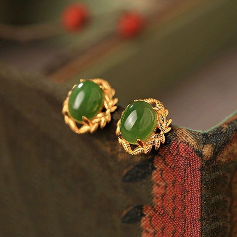 Серьги в стиле суда из натурального зеленого нефрита Хотан для женщин, старинные золотые изделия, изысканные серьги-гвоздики в форме листьев, ювелирные изделия для банкета
