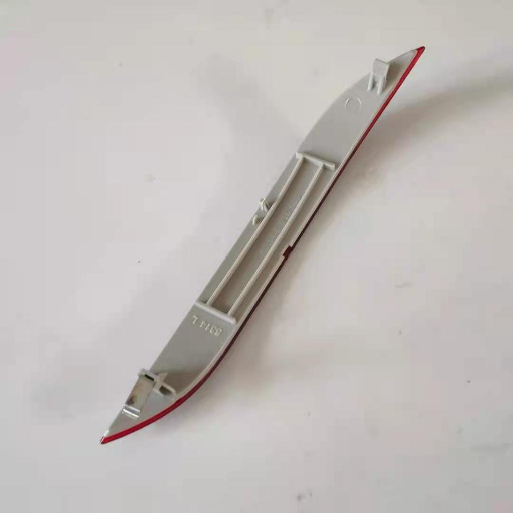 Светоотражающая предупреждающая полоса BMW E60 (Номер детали #63146915039/63146915040)