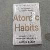 Атомные привычки – Меняющее жизнь руководство по личностному развитию и изменению поведения, Легко читать для подростков и взрослых, Книга, которую нужно прочитать
