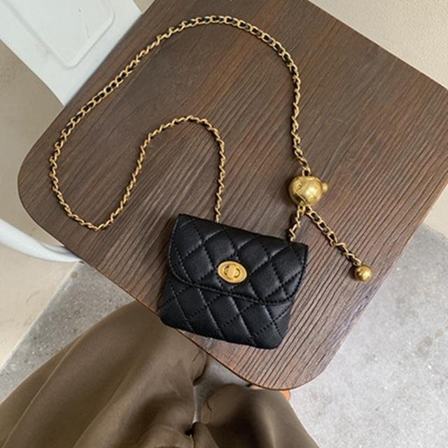 Womens Bag Leather Chain Banana Luxury Brand Waist Bag Chest Bag Womens Fashion Strap Bag New Series