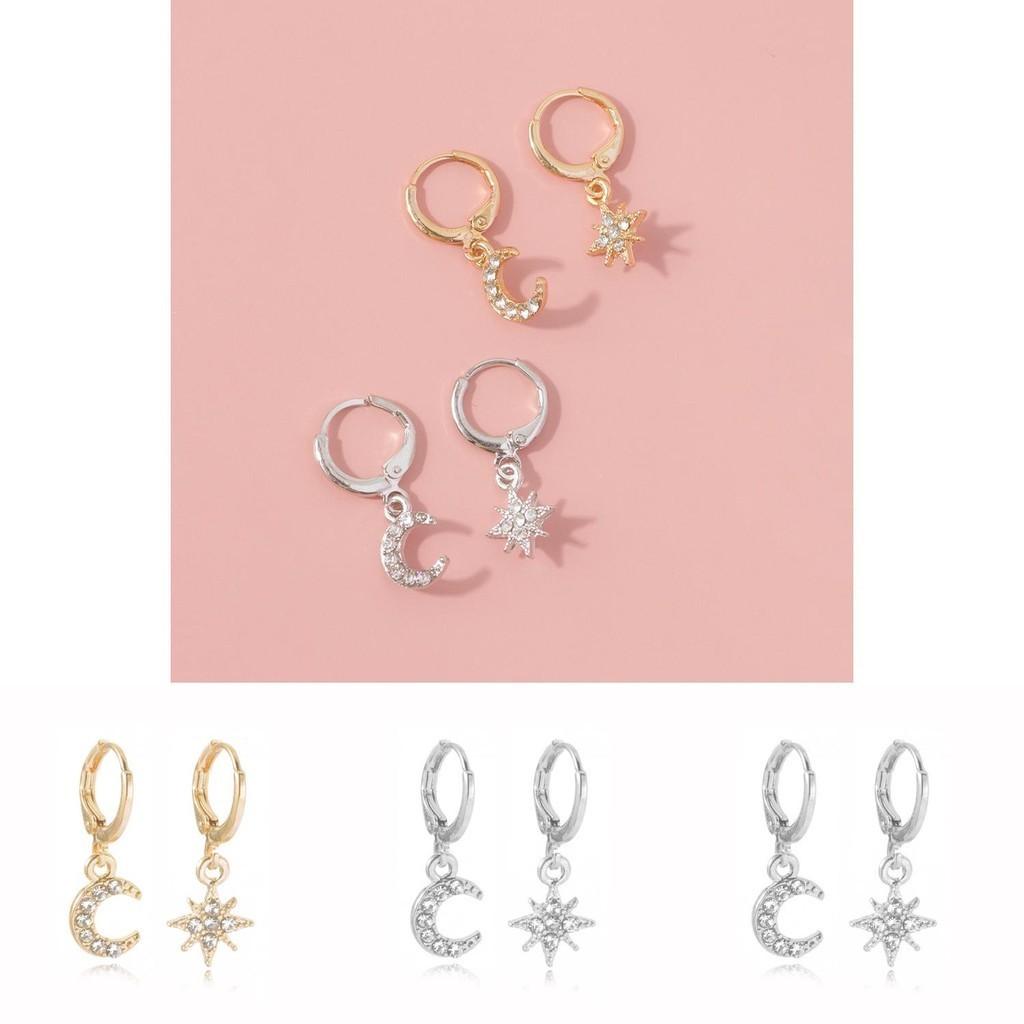 Шикарные серьги-пусеты из золотистого и серебристого сплава в виде луны и звезды, идеально подходящие для подарка и особых мероприятий