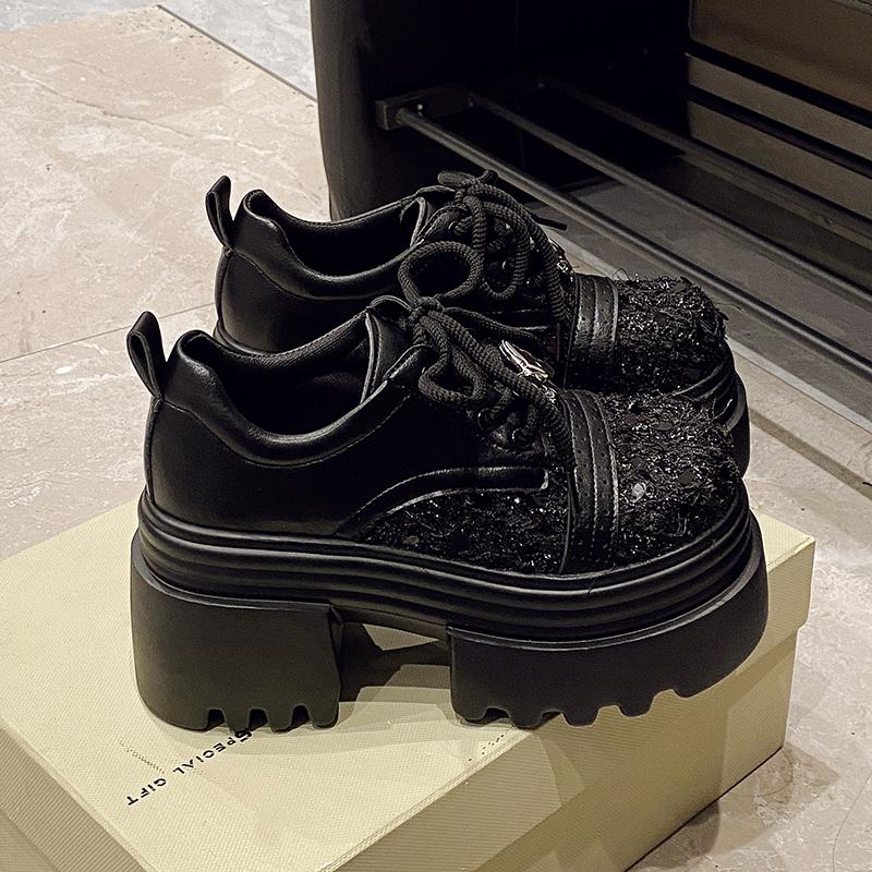 Мода 9,5 см Весна Женские Блестящие Туфли на Высоком Каблуке Новинка 2025 Платформа Повседневная Обувь для Ходьбы Нескользящие Танкетки Кожаные Массивные Кроссовки На Шнуровке Туфли