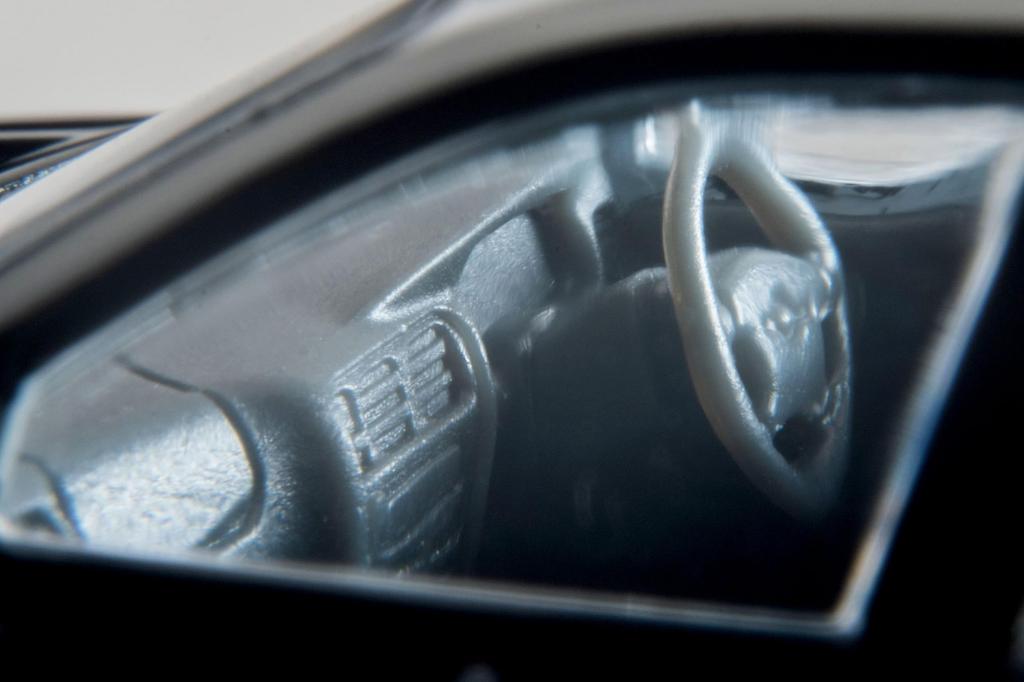 TOMYTEC Tomica Limited Vintage Neo LV-N334b Toyota Sprinter Van ALSOK Finished Product