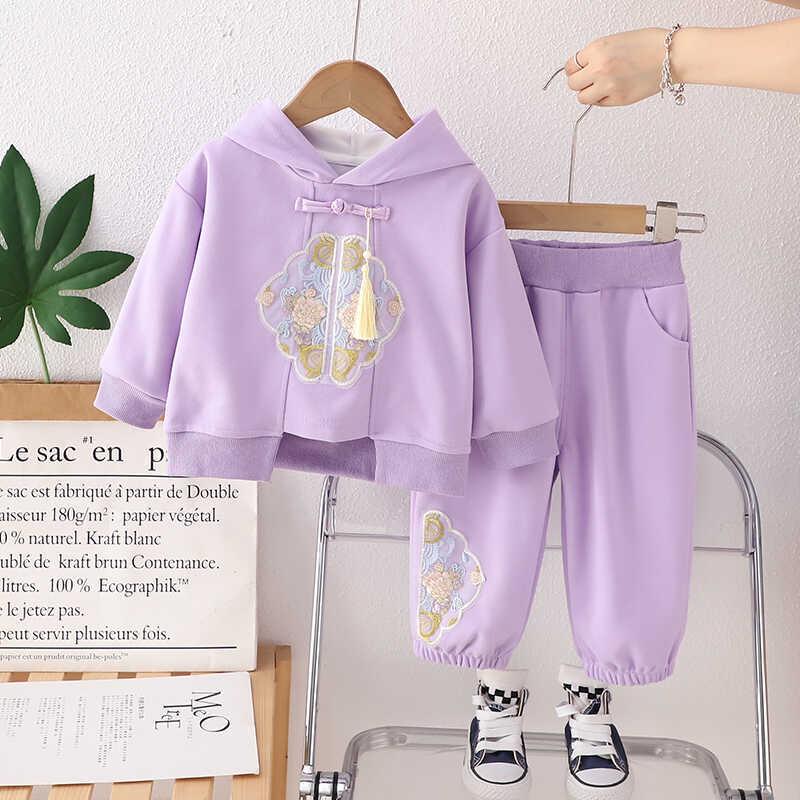 Spring 2025 Fashion: Girls' Sporty Two-Piece Sweatshirt Set