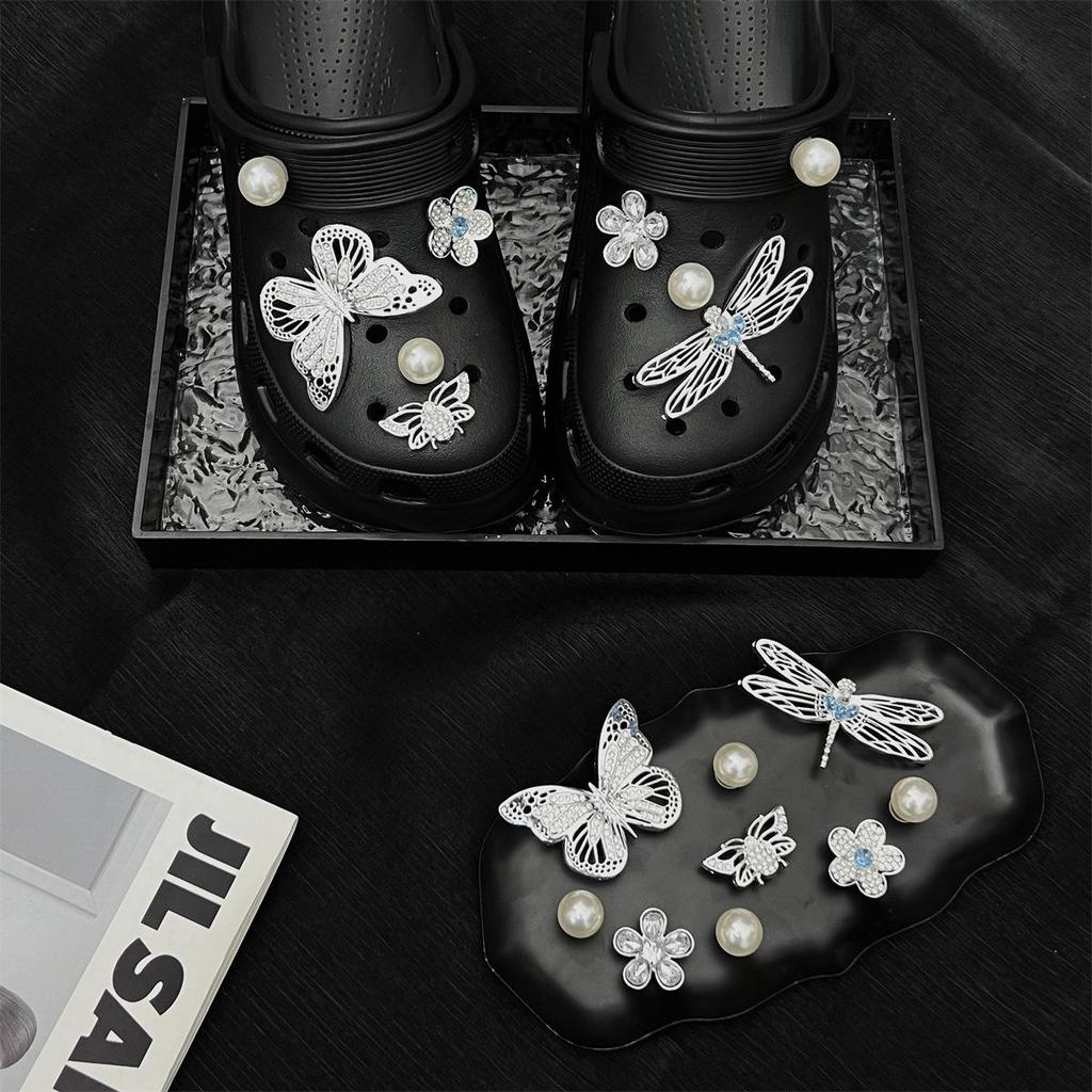 Cute Cartoon Shoe Charms: Kids' Croc Accessories, 3D Snap-On Flower Decorations for Boys & Girls