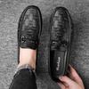 2025 новые кожаные шапочки мужские туфли с одной педалью для вождения маленькие кожаные туфли мужские молодежные модные облегающие мужские туфли для ленивых