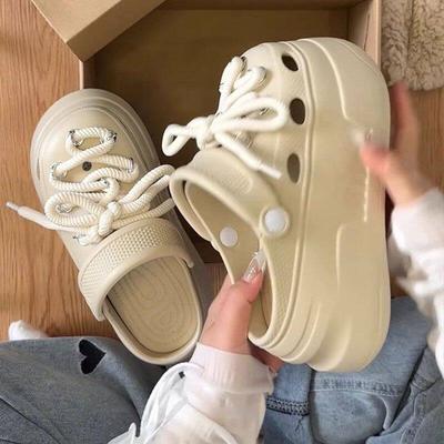 Туфли с маленькими ремешками, женская верхняя одежда, весна-лето 2025, новые пляжные тапочки на толстой подошве с эффектом увеличения голени, полупрохладные тапочки