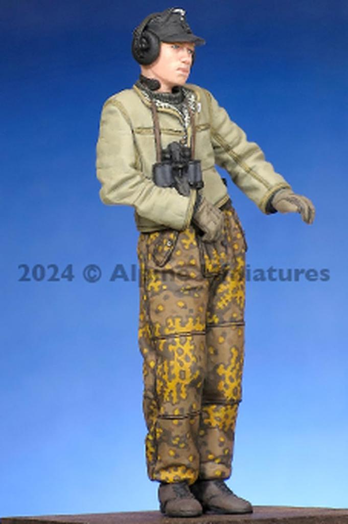 Alpine Miniatures Немецкий танковый командир, опирающийся на башню, смоляной набор AM35315 1/35