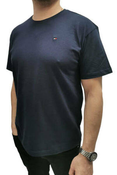 Tommy Hilfiger black men's IRIS t-shirt, Size M