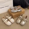 Модная женская обувь 2025 Новые сандалии на плоской подошве с круглым носком, сандалии на низком каблуке с перфорацией, дышащие, модные, с мягкой подошвой, сандалии-баотоу Zapatos De Mujer