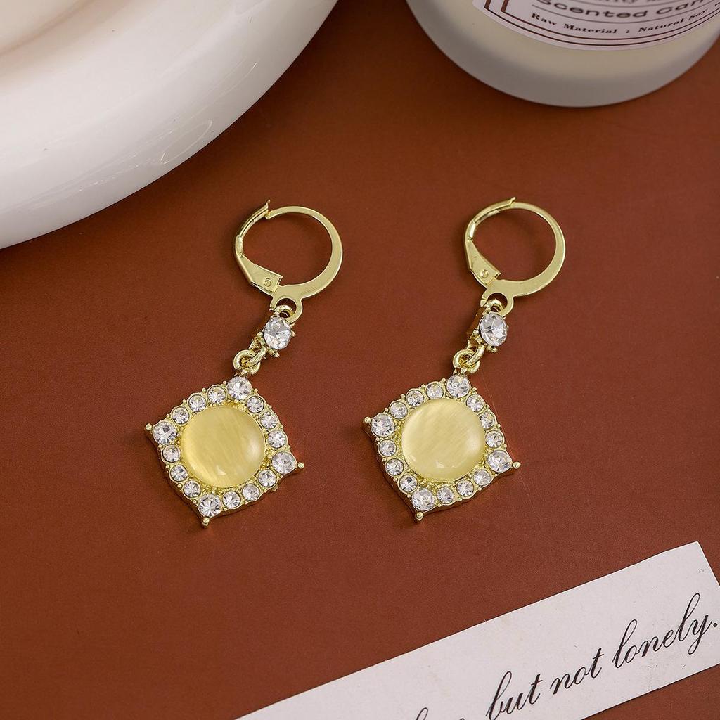 Серьги с геометрическим узором «Тюльпан» и кошачьим глазом, иглы из серебра 925 пробы