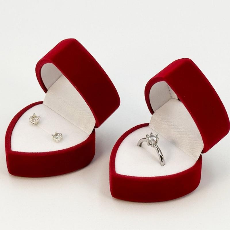 Fashionable Romance Flocking Heart Shaped Jewelry Presentation Case Convenient for Engagement Keepsakes Daily Use