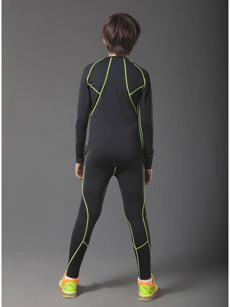 Children's Sports Compression Set: Quick-Drying Long Sleeve Basketball & Football Base Layer for Autumn & Winter.