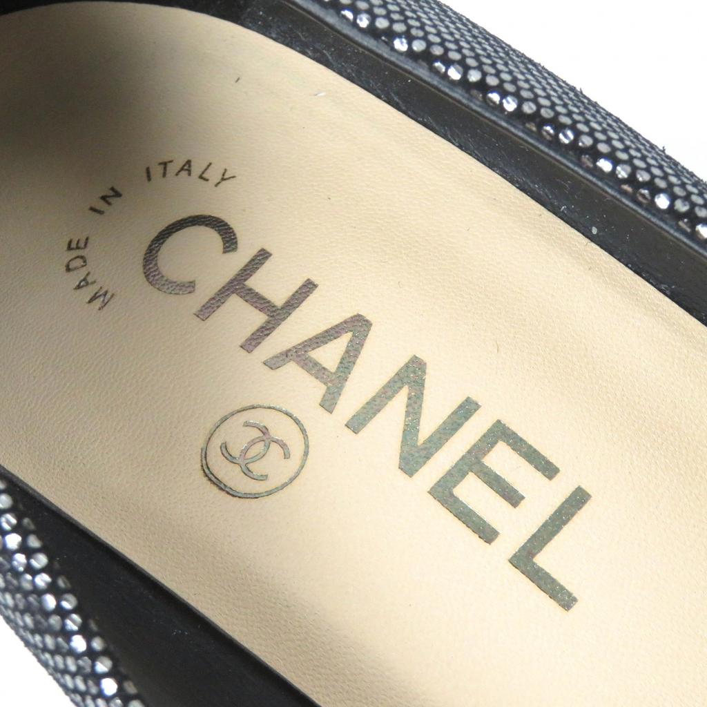 Отличные туфли CHANEL с логотипом COCO Металлическая кожа Серебристый Черный Женские 35.5 G28557 Б/У
