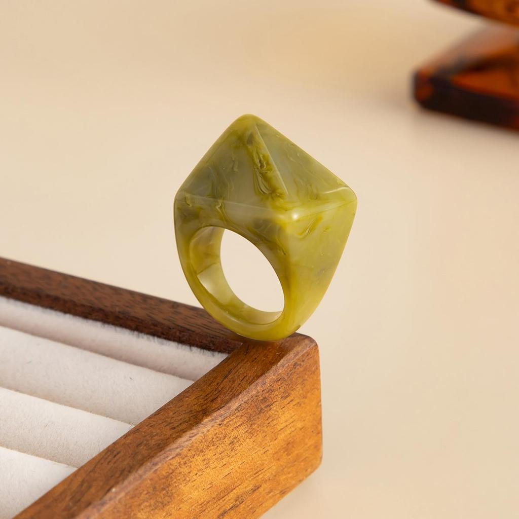 Модное градиентное кольцо из смолы с квадратной и треугольной огранкой, дизайнерское кольцо-лента в форме женской сумочки, повседневные минималистичные украшения в стиле INS