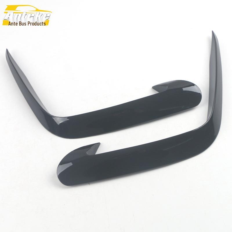 21 Tucson L Front Wind Deflector Decorative Frame: Plastic Bright Strip Modification