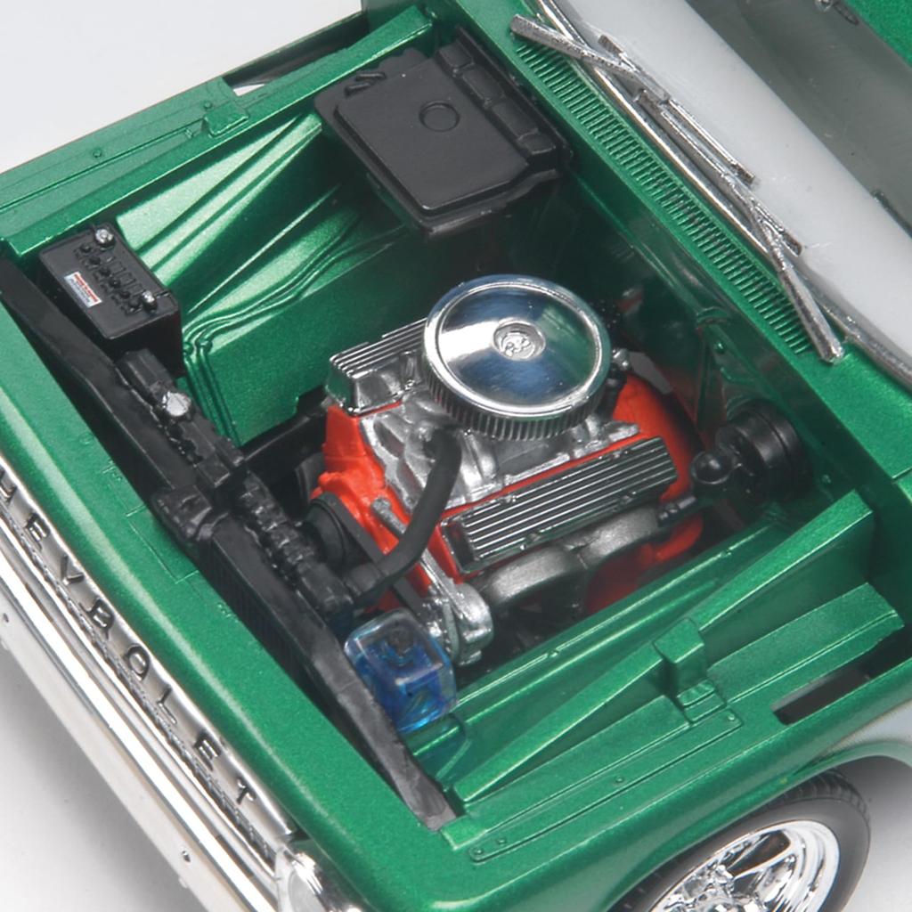 American Level 65 Chevy Stepside Pickup 2n1 07210 Plastic Model 1/25