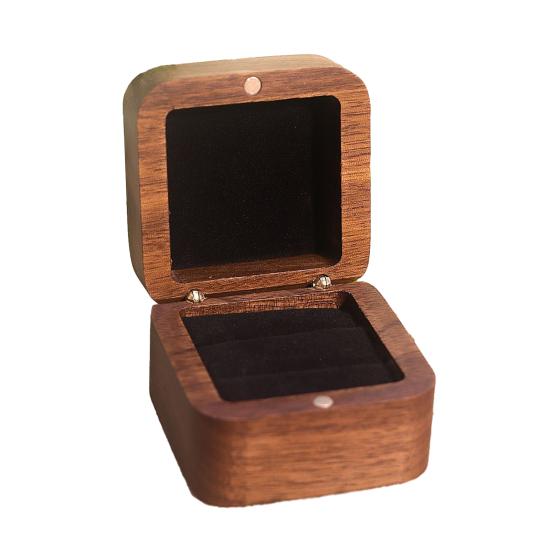 Коробка для хранения колец Эксклюзивный футляр для хранения обручального кольца С бархатной подкладкой Дерево грецкого ореха Квадратный дизайн Компактный органайзер для ювелирных изделий