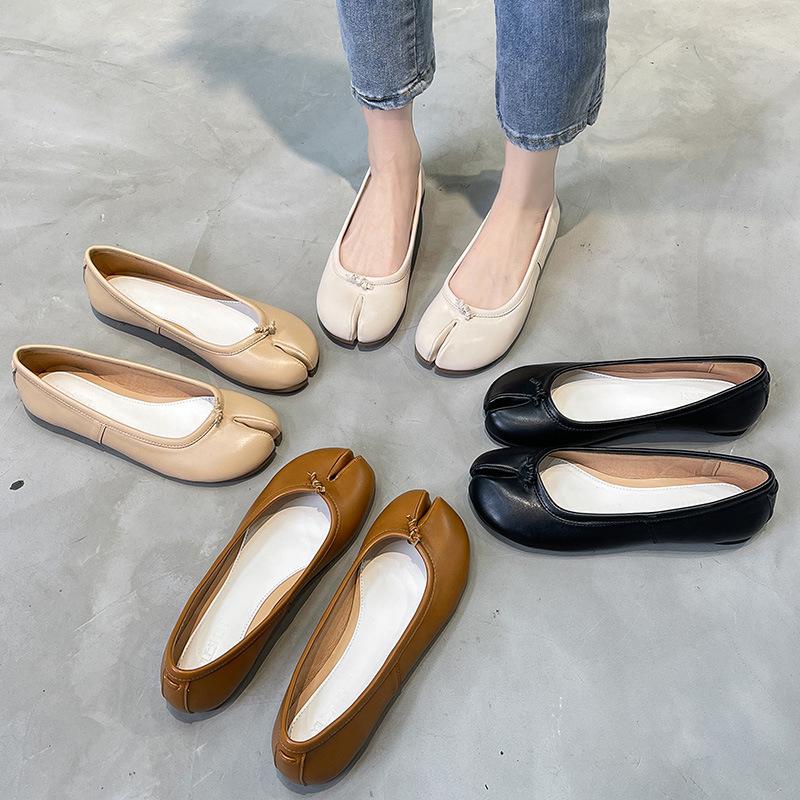 Мода 2025 Женские туфли-троттеры Таби Ниндзя Кожаные балетки Женские с раздвоенным носком Лоферы Японские копытца Мокасины Слипоны Удобные балерины Женские