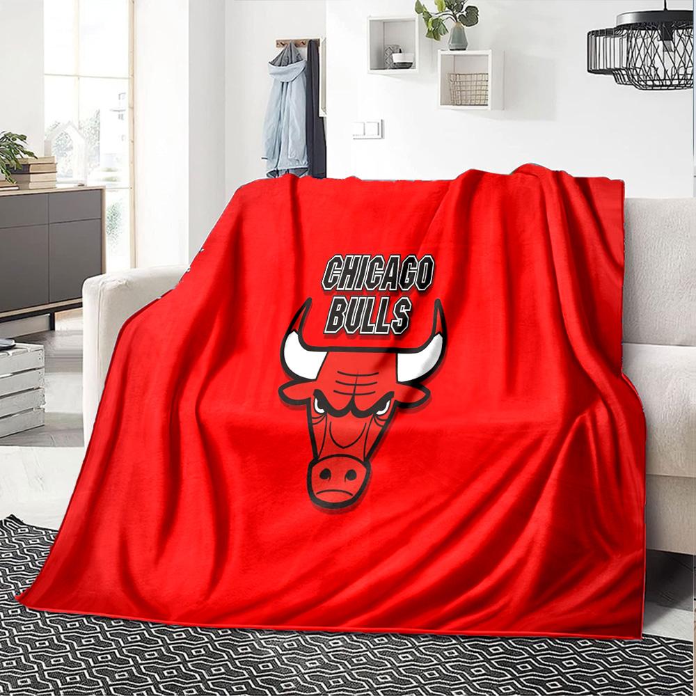 Chicago-Bulls Logo Flannel Blanket, Soft Polyester, Modern Design, All-Season for Camping, Travel, Gifts for holidays or birthdays