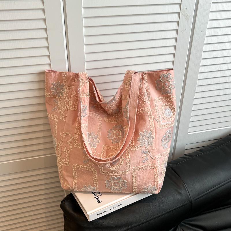 Тенденция личности повседневная простая летняя новая 2025 мода большая вместимость сумка женская в иностранном стиле на плечо сумка-тоут