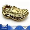 Красные Губы и Цветочные Подвески для Crocs - Милые, Универсальные Аксессуары для Crocs