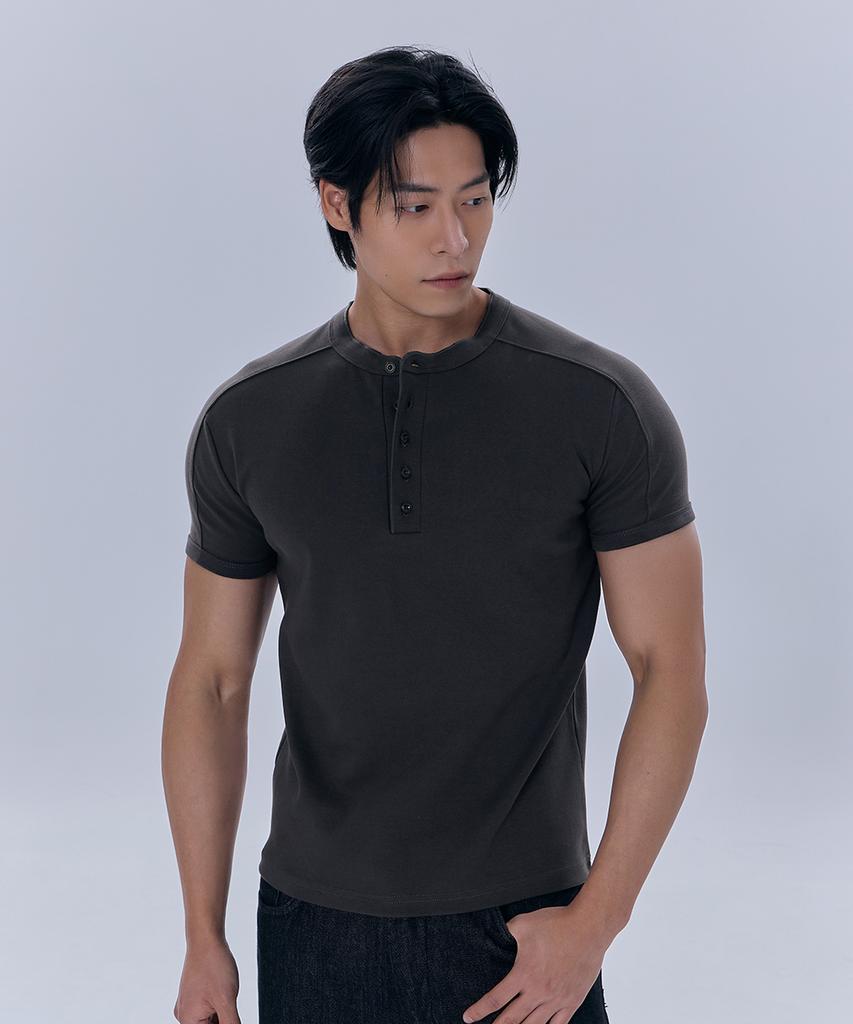 NINEZ Cotton Spandex Cut Henley Neck Muscle Fit T-Shirt (2 Colors)