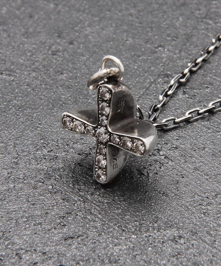 Royal Piece Cross More Necklace