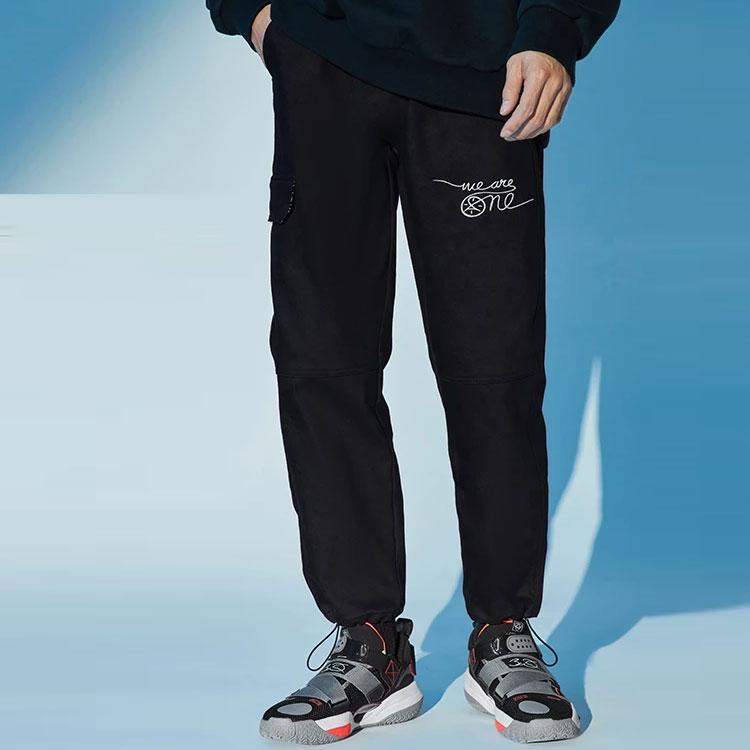 Коллекция Li Ning Artist DFT Collaboration, Повседневные брюки мужские, прямой крой, средняя посадка, на флисовой подкладке, Черный AKXR589-1