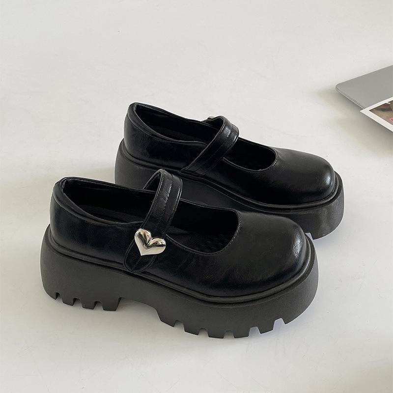 Модные повседневные коричневые ретро туфли на платформе из маленькой кожи женские 2025 новые весна и осень юбка французские туфли Мэри Джейн