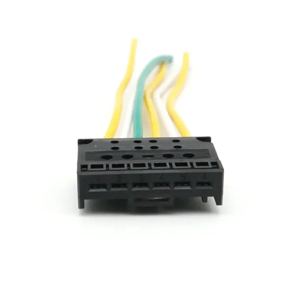 6Pin Tail Light Plug Harness For BMW 1 3 4 5 6 7 Series X1 X3 X5 X6 61136984758