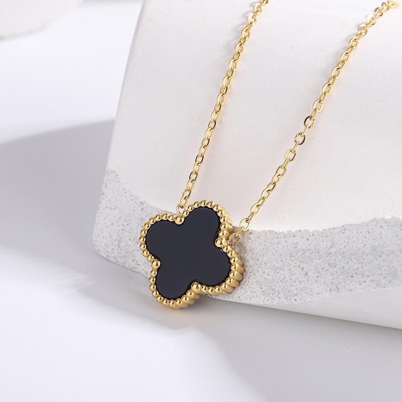 Four Leaf Grass Titanium Steel Necklace for Women with Double-sided Collarbone Chain That Does Not Fade