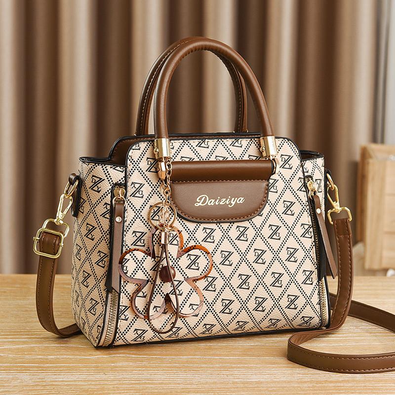 Stylish Large Capacity Bucket Bag For Women Perfect For Moms With Elegant Design