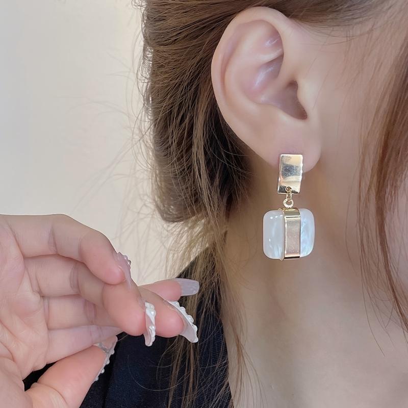 Fashion Vintage Geometric Drop Earrings for Women Daily Accessories Charms Jewelry Party Anniversary Gifts