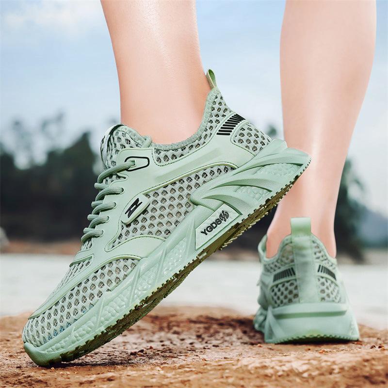 Summer Outdoor Sports Shoes Men's Shoes Large Mesh Breathable Mesh Shoes Wading Shoes Beach Creek Shoes Men's Casual Shoes