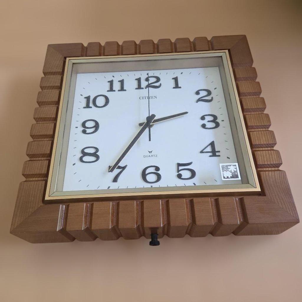 Used CITIZEN quartz wall clock wooden frame