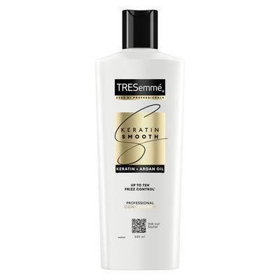Кондиционер TRESemmé Keratin Smooth против пушистости 335 мл | Контроль пушистости на 72 часа с кератиновым протеином и аргановым маслом | Без парабенов, для сухих волос