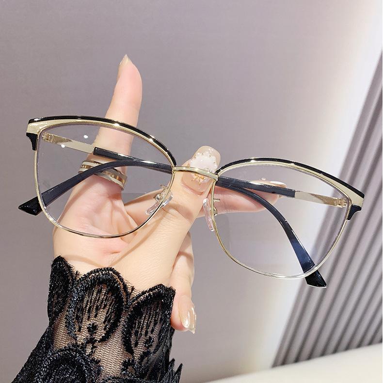 Light-sensitive discoloration plain flat mirror holder degree cat eye anti-blue light glasses glasses frame female discoloration thin European and Am