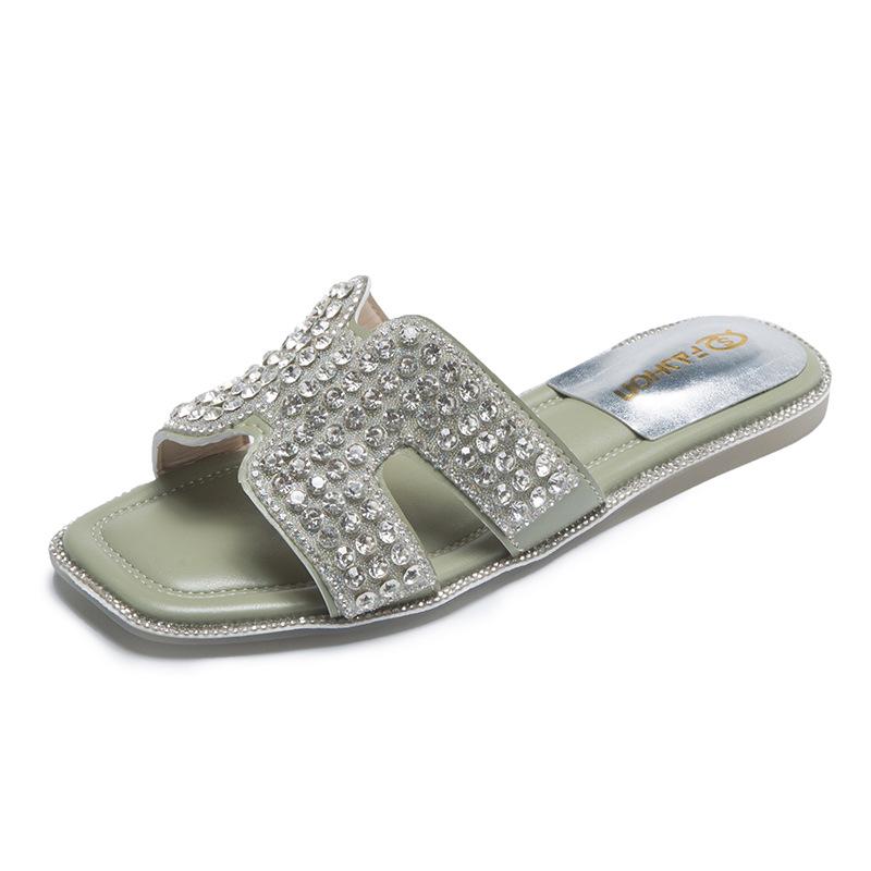 Тапочки на плоской подошве женские новинка 2025 года односложные стразы летняя одежда универсальные модные пляжные сандалии тапочки на плоской подошве