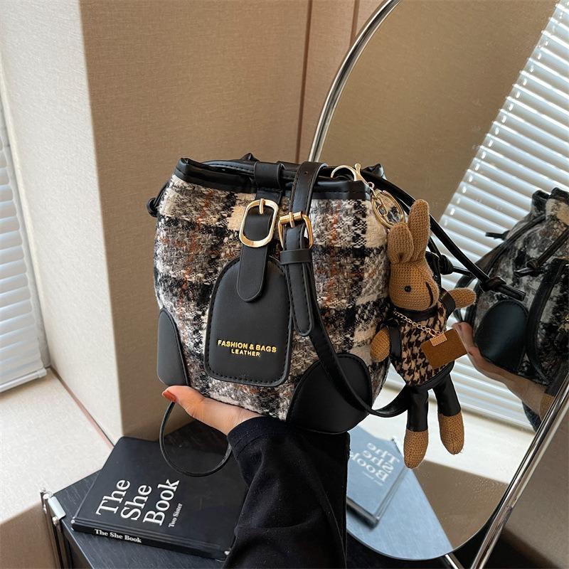 Премиальный нишевый ретро шерстяной мешок-ведро маленькая сумка женская новая модная вместительная портативная сумка через плечо