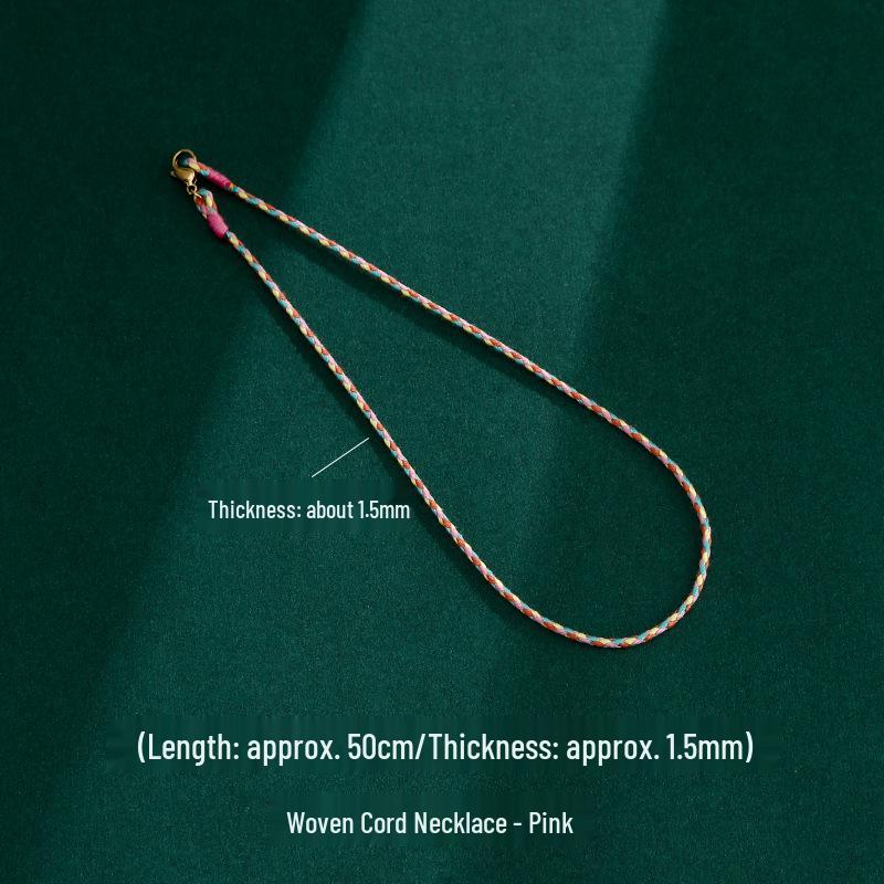 Плетеное колье ручной работы: Красочный мягкий веревочный шнурок и женская ключичная цепочка с подвеской