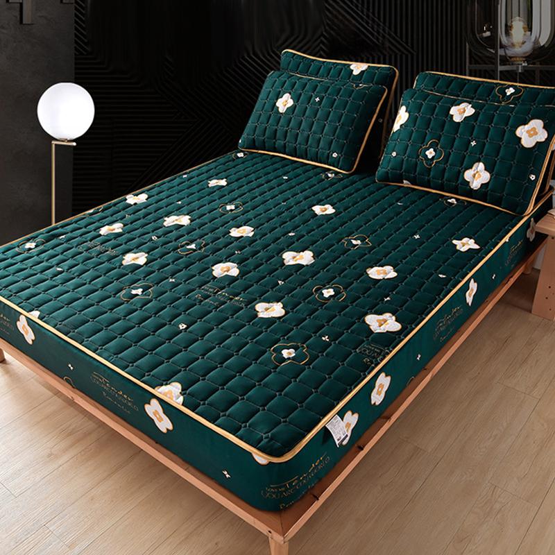 1PC Quilted Cotton Bed Sheet, Urine Resistant Waterproof Bed Cover, Soft Bedding,Non Slip Thick Mattress Cover, Dust-proof Protective Cover
