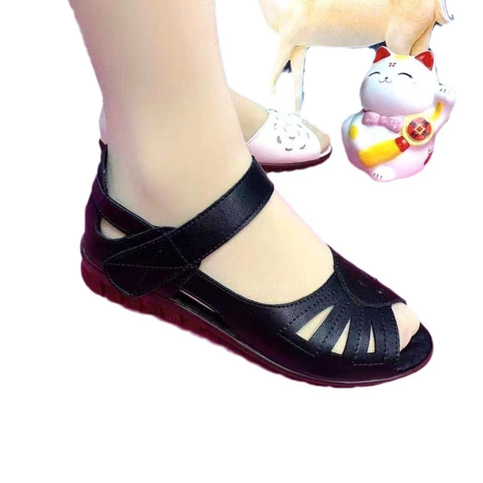 Сандалии женские туфли 2025 лето новые женские сандалии для мам на плоской подошве из говяжьих сухожилий мягкая подошва пляжная обувь для среднего и пожилого возраста