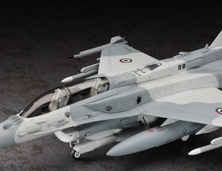 Hasegawa ВВС ОАЭ Блок 60 Fighting Falcon Пластиковая модель-конструктор PT44 1/48 F-16F